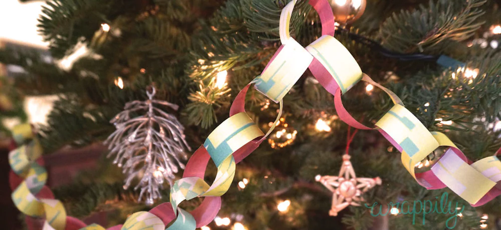 low-waste christmas crafts paper chain