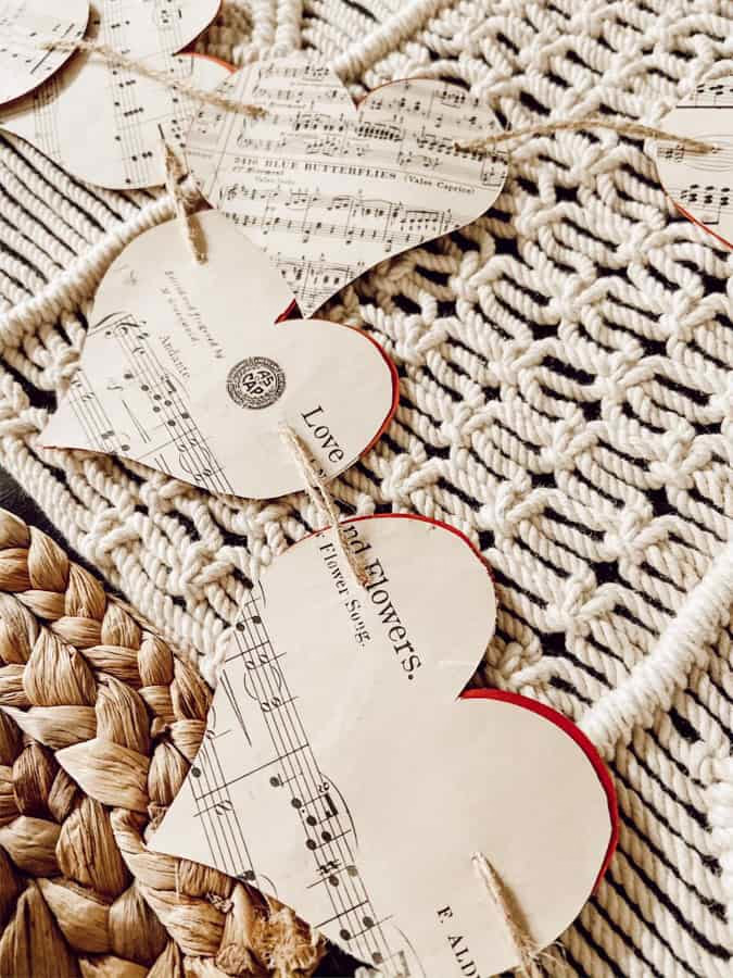 Valentines Day Table Decorations: Creative & Stunning