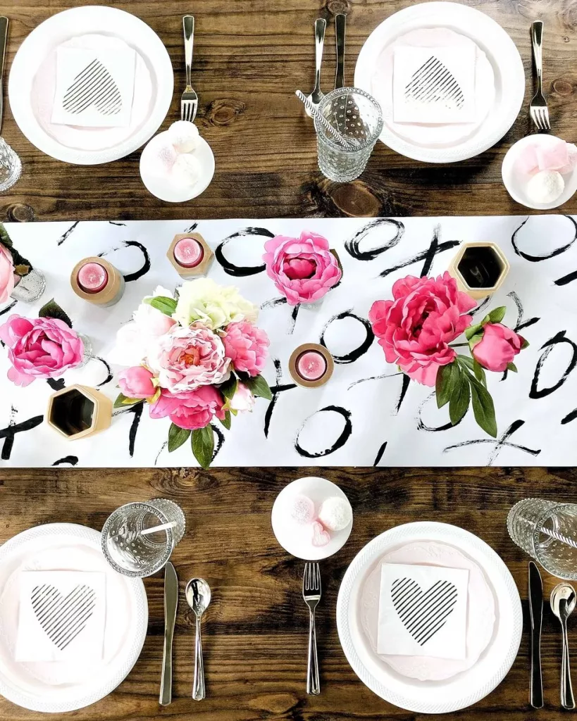paper table runner Valentines Day Table Decorations