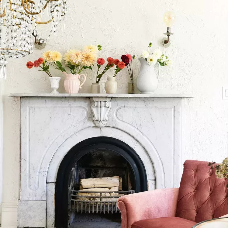 easter fireplace decor ideas
pitches and vases